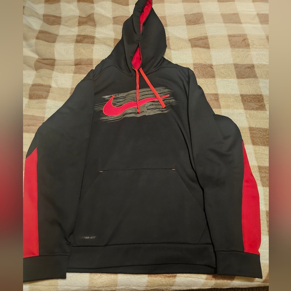 Men's Nike Dri Fit Black Hoodie with Red Accents 2xl